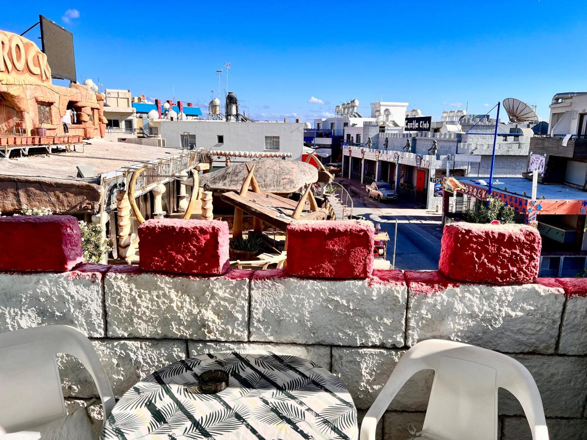 Apt On The Street Of Bars&Nightclubs In Ayia Napa 11 Apartment Exterior foto